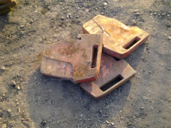 Massey ferguson tractor-weights