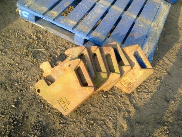 Massey ferguson tractor-weights